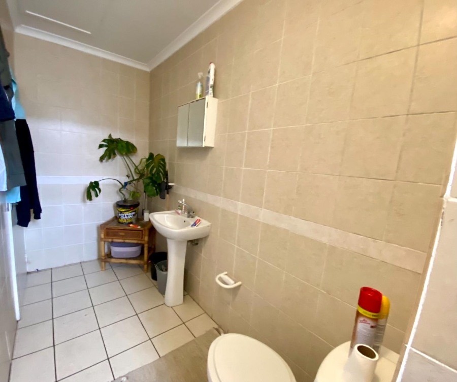 1 Bedroom Property for Sale in Wynberg Western Cape